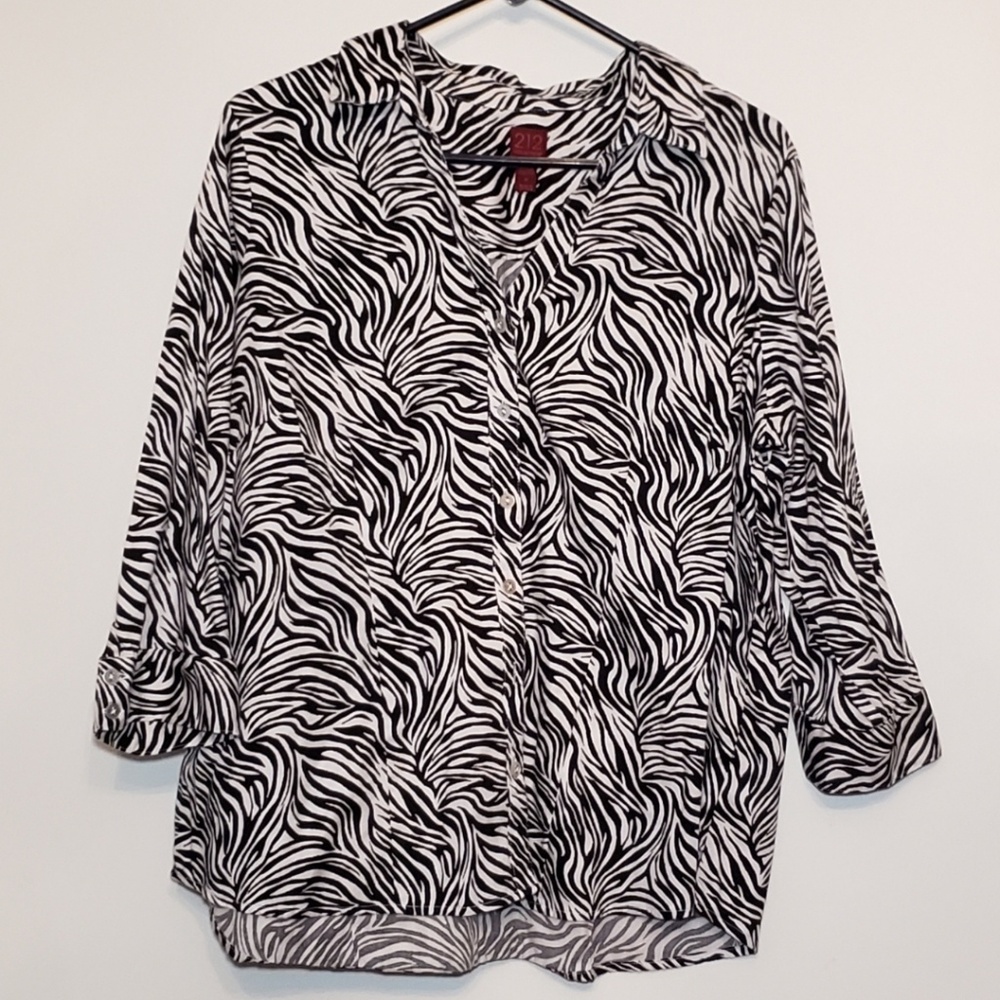 212 women's 3/4 sleeve button down 1X